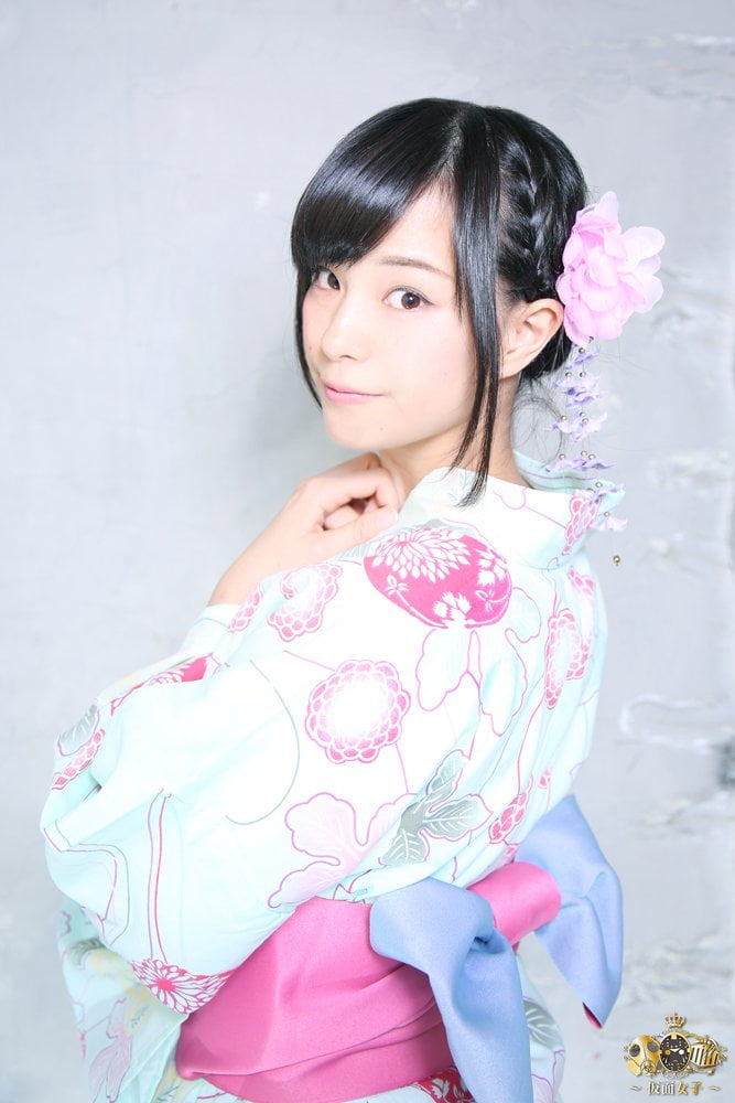 鷹藤ひの メイン画像
