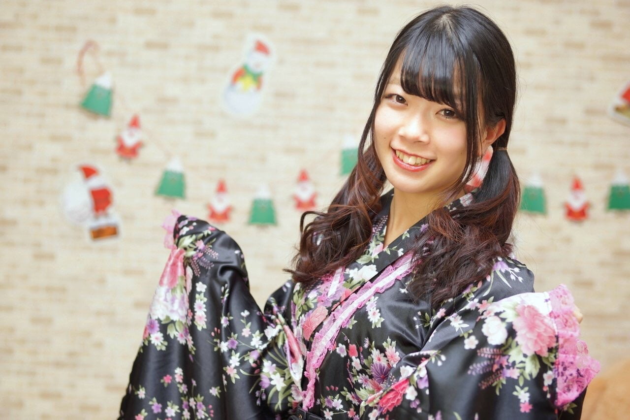 秋本芽依 バナー画像
